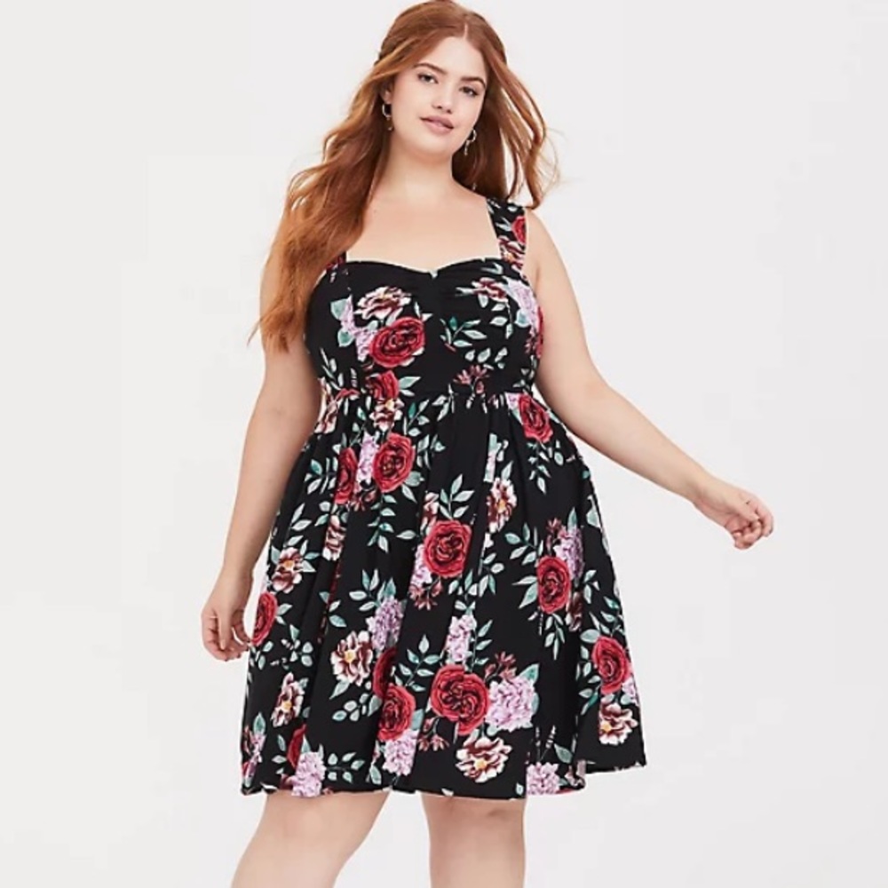 NWT BLACK FLORAL CHALLIS SKATER DRESS